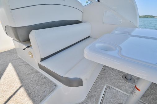 Cruisers Yachts 300 CXi Express image