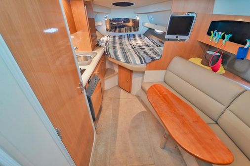 Cruisers Yachts 300 CXi Express image