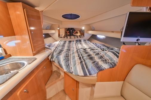 Cruisers Yachts 300 CXi Express image