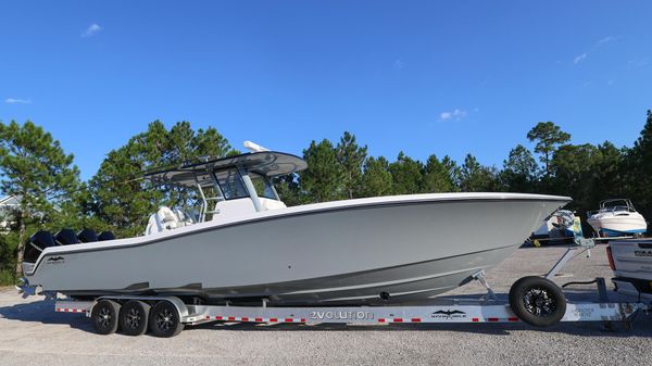 Invincible 39 Open Fisherman