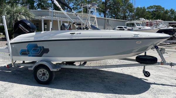 Bayliner Element