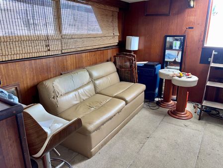 Hatteras 43 Double Cabin image