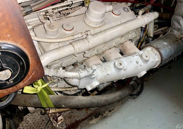 Hatteras 43-DOUBLE-CABIN-MOTORYACHT image