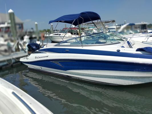 Crownline Eclipse E235 XS - main image