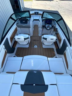 Chaparral 21-SURF image