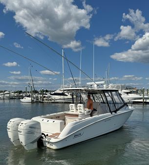 Boston Whaler 32 Outrage Cuddy image