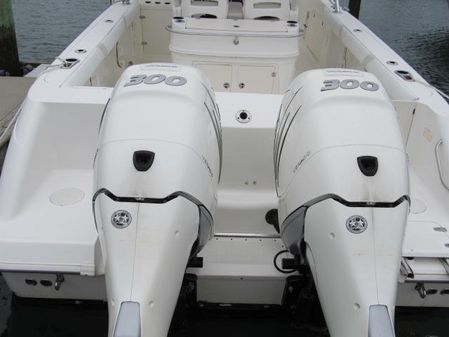 Boston Whaler 32 Outrage Cuddy image