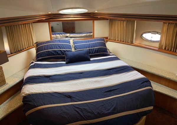 Carver 450-VOYAGER-PILOTHOUSE image