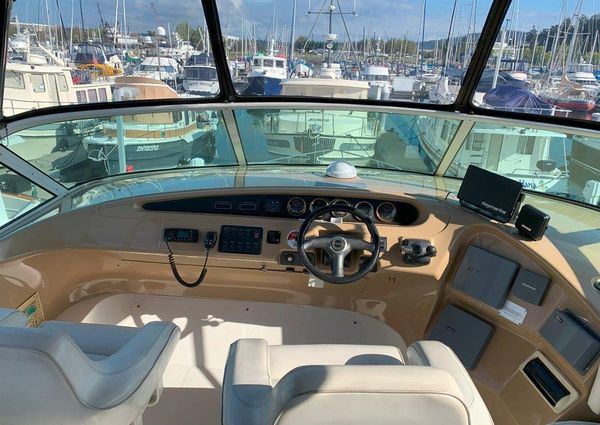 Carver 450-VOYAGER-PILOTHOUSE image