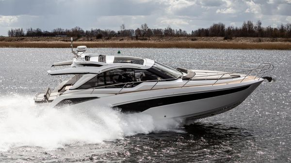 Galeon 405 HTS