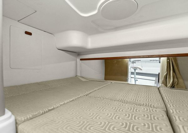 Grady-White 330 Express Cabin image