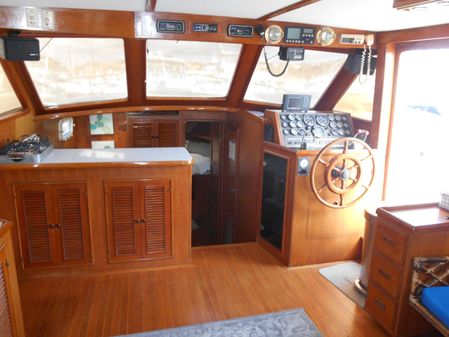 Offshore Yachts Yachtfisher image