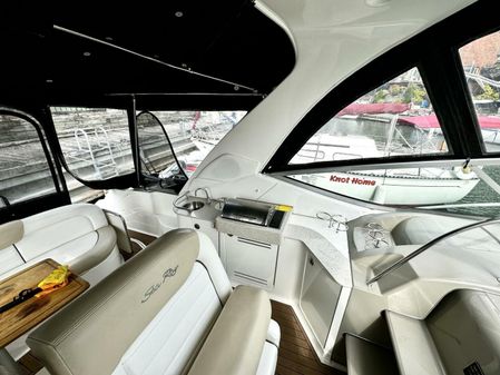 Sea Ray 330 Sundancer image