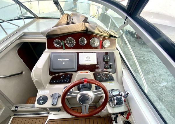 Sea Ray 330 Sundancer image