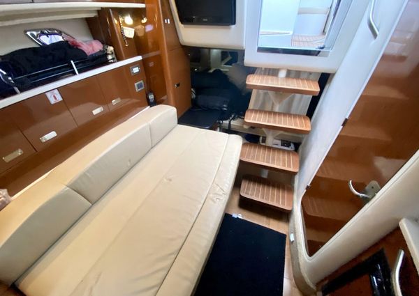 Sea Ray 330 Sundancer image