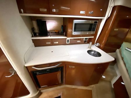 Sea Ray 330 Sundancer image