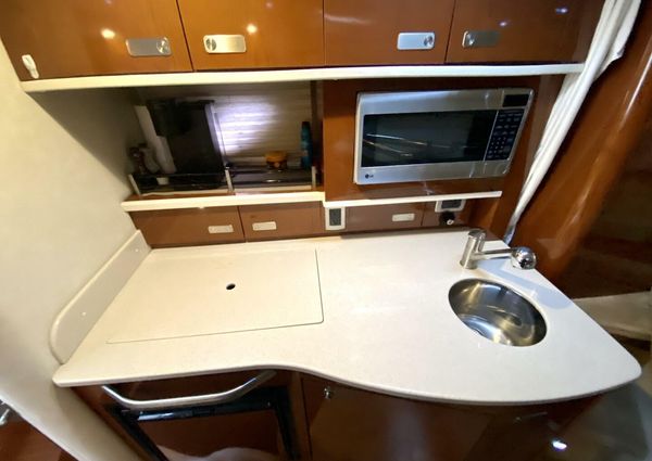 Sea Ray 330 Sundancer image