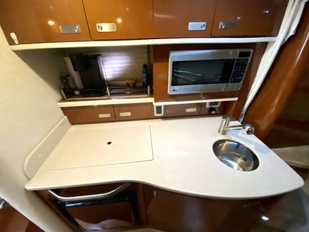 Sea Ray 330 Sundancer image