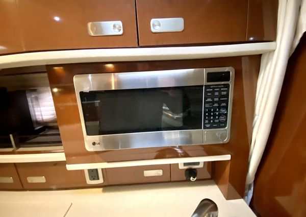 Sea Ray 330 Sundancer image