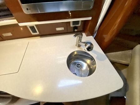 Sea Ray 330 Sundancer image