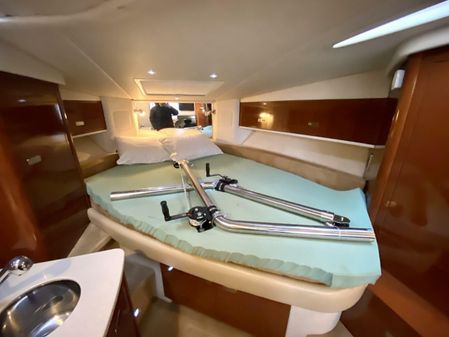 Sea Ray 330 Sundancer image