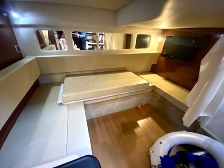 Sea Ray 330 Sundancer image