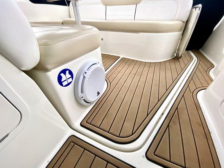 Sea Ray 330 Sundancer image