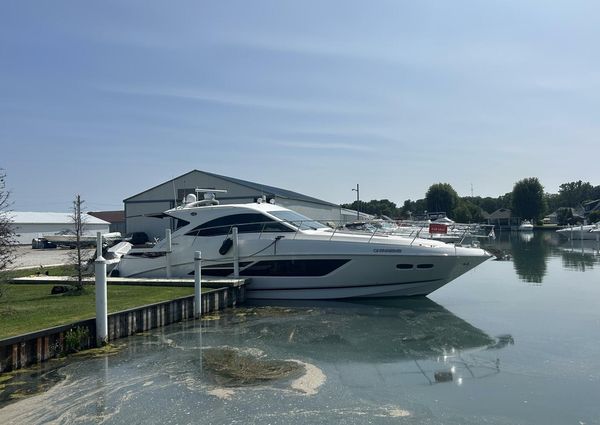 Sea Ray 510 Sundancer image