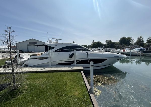 Sea Ray 510 Sundancer image