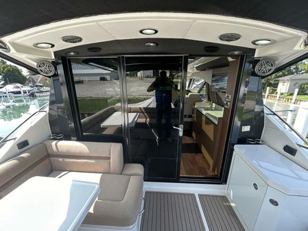 Sea Ray 510 Sundancer image