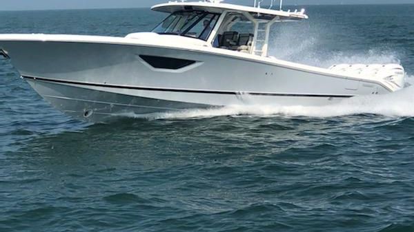 Pursuit S 428