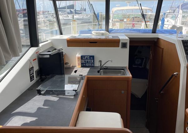 Beneteau Swift Trawler 35 image