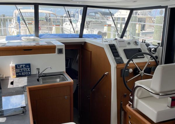 Beneteau Swift Trawler 35 image