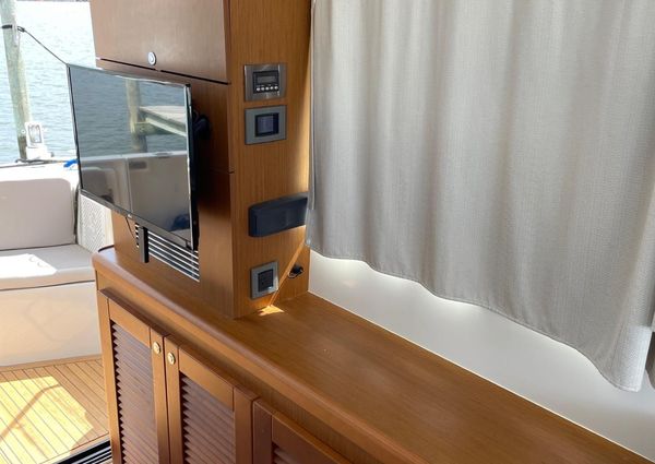 Beneteau Swift Trawler 35 image