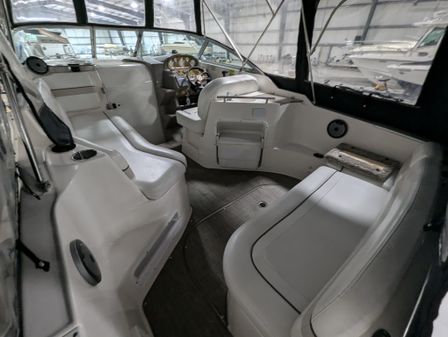 Rinker 250 Fiesta Vee image