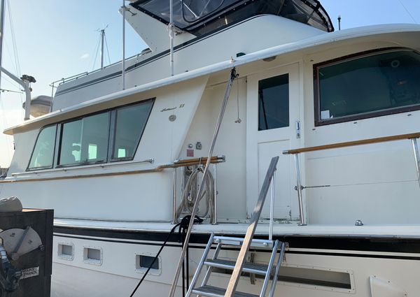 Hatteras 53-EXTENDED-DECKHOUSE image
