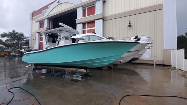 Yellowfin 29
