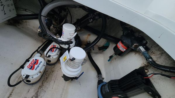 Yellowfin 29 image