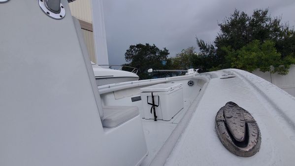 Yellowfin 29 image