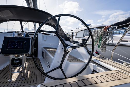 Hanse 348 image