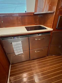 Riviera 51-FLYBRIDGE image