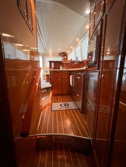 Riviera 51-FLYBRIDGE image