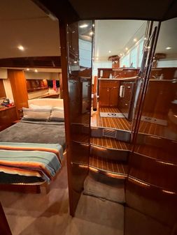 Riviera 51-FLYBRIDGE image