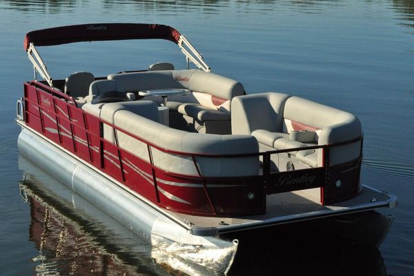 Bentley Pontoons 240 Fish n' Cruise - main image