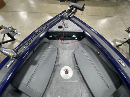 Tracker Targa V-18 WT image