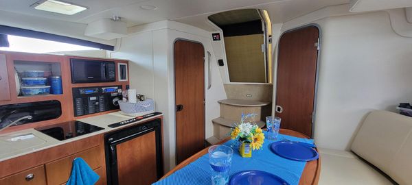 Bayliner 340 image