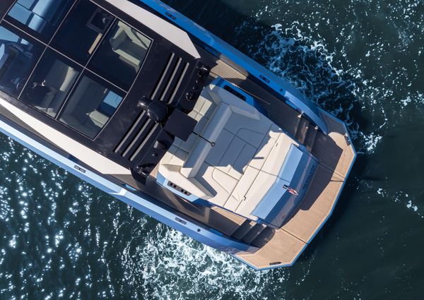 Vanquish Yachts VQ58 image