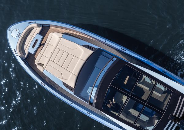 Vanquish Yachts VQ58 image