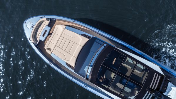 Vanquish Yachts VQ58 image