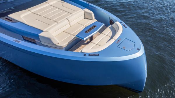 Vanquish Yachts VQ58 image